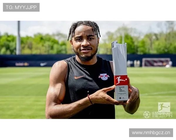 恩昆库：从巴黎青训到德甲MVP的生涯逆袭解析